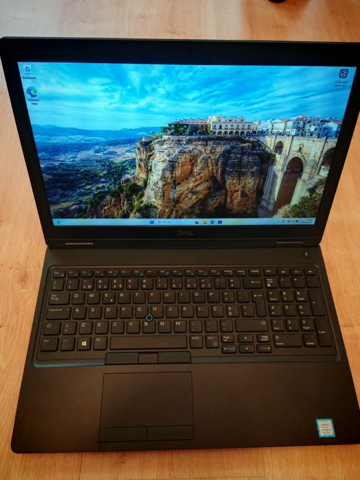 Dell Latitude 5590 em excelente estado