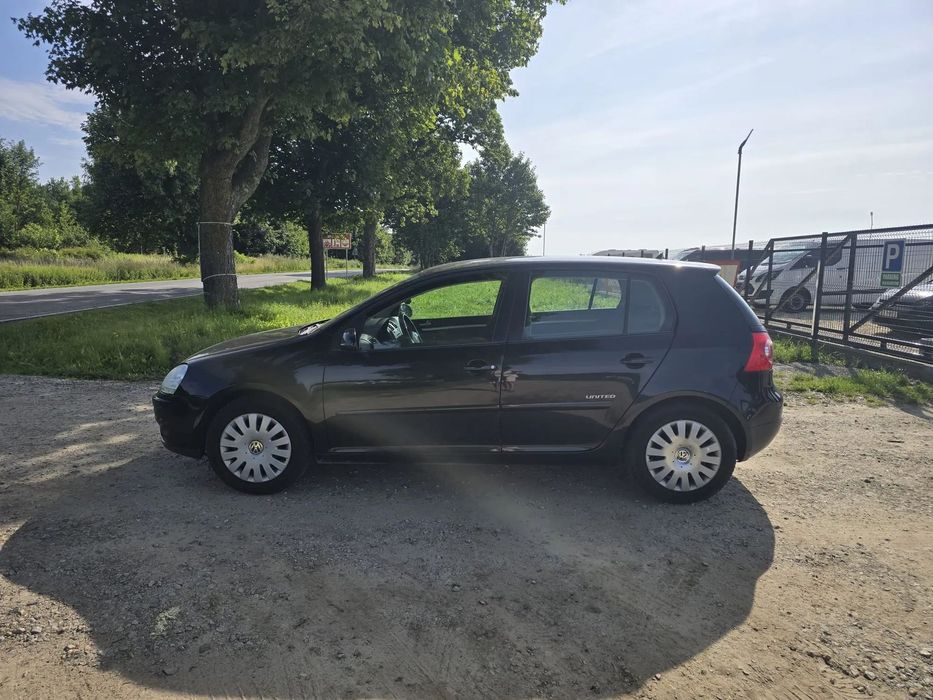 Volkswagen Golf 1.6 Mpi oryginal bezwypadek