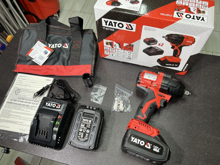 Бесщеточный аккумуляторный ударный гайковерт YATO YT-8277935 Комплект