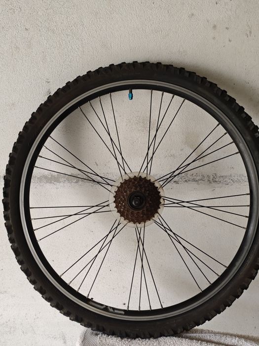 Vendo roda traseira