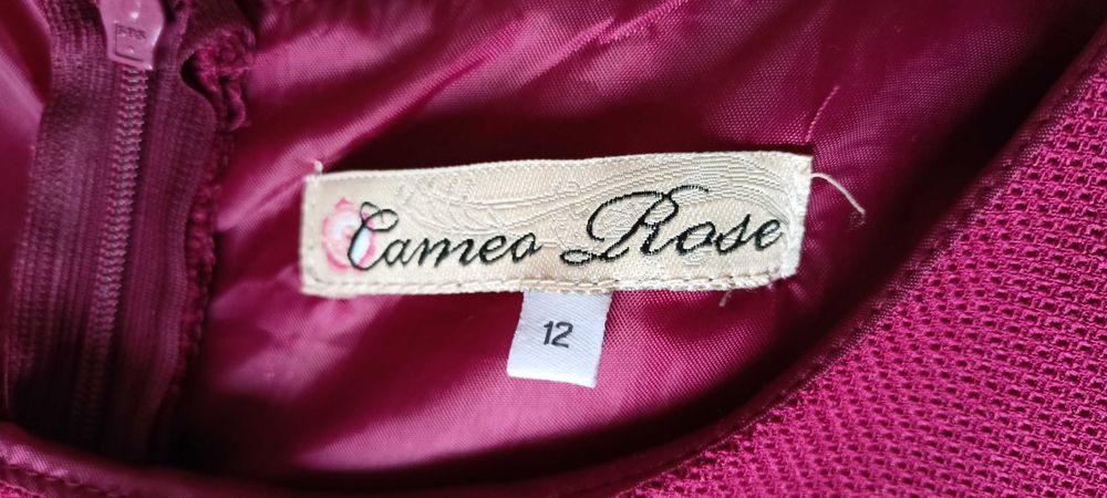 Sukienka Cameo Rose M bordowa bez rękawów w paski