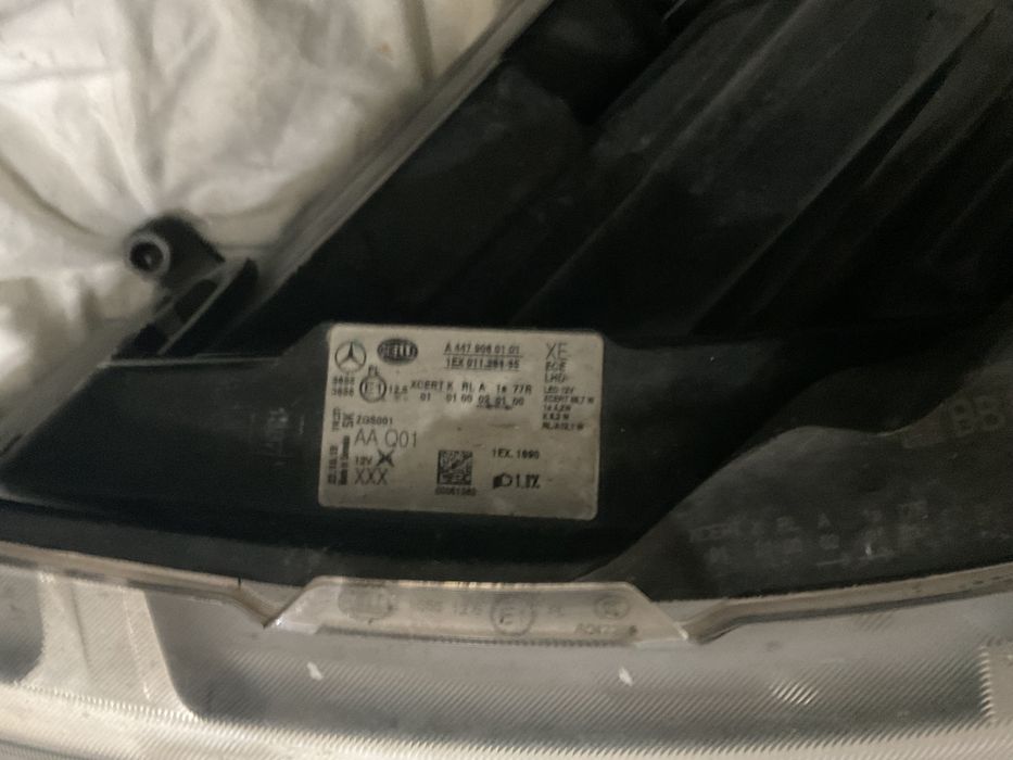 Vendo Farol Mercedes Vito/V Class