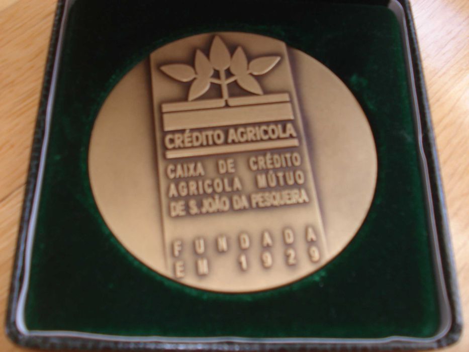 3 Medalhas comemorativas (Portes incluidos)