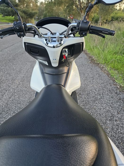 Honda PCX  Nova poucos klm