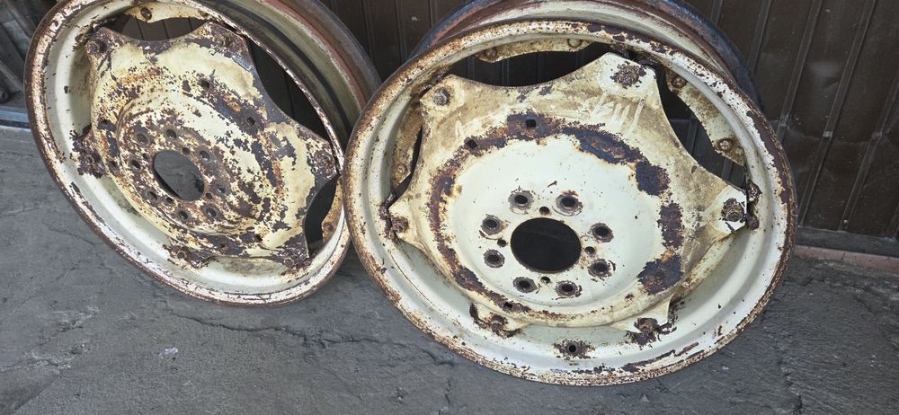 Opony z felgami felgi C 330 C328 chłodnica