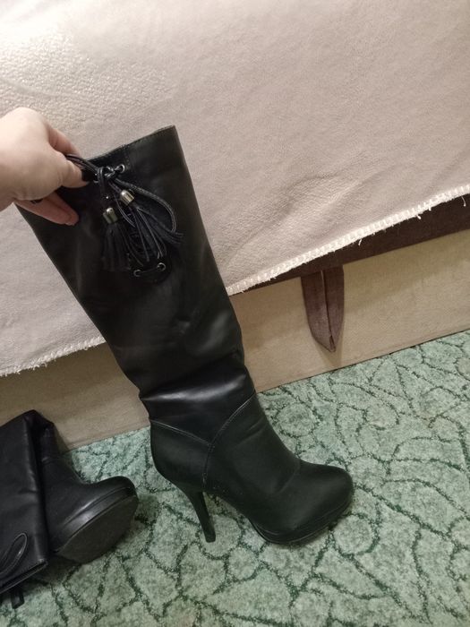 Сапоги на підборах