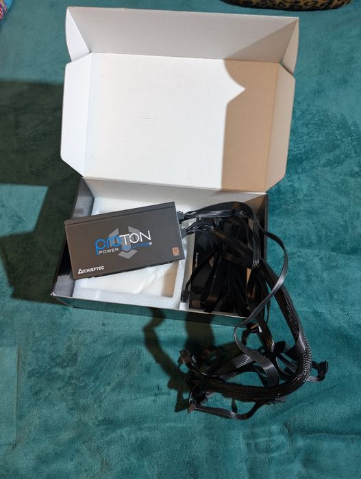 Блок Живлення Chieftec Proton 750W