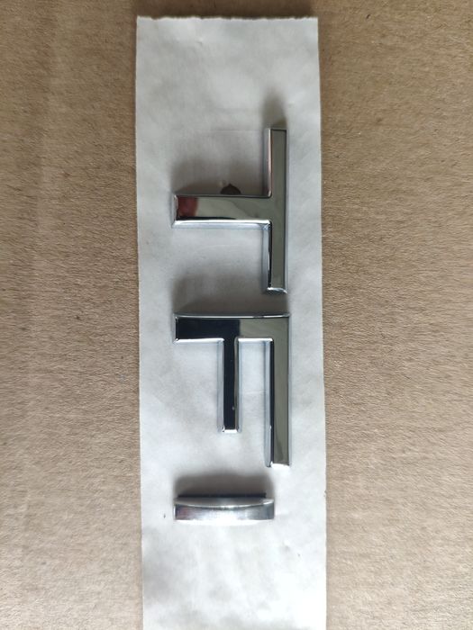 Emblemat- logo - litery VW/Audi