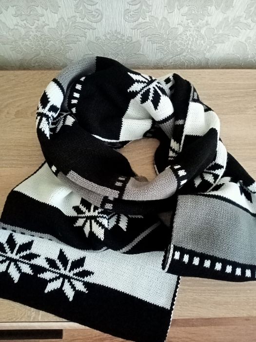 зимний  шерстяной шарф