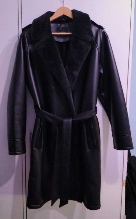 Płaszcz z eko skóry