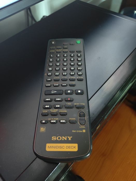 Mini Disc Sony e 24 álbuns minidisc