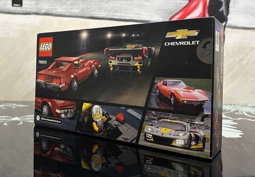 Конструктор LEGO Speed Champions 76903 Chevrolet Corvette C8.R & 1968