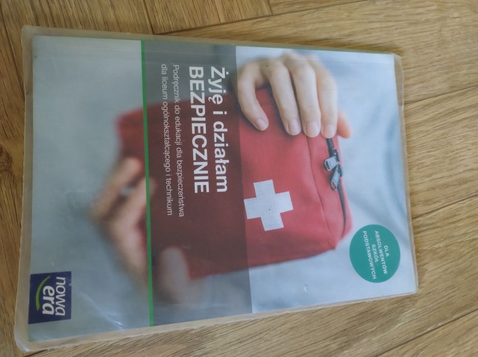 Żyję i działam bezpiecznie  nowa era liceum technikum  edb