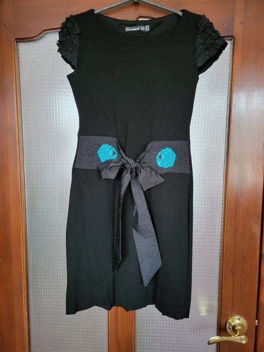 Одяг для дівчат( M)