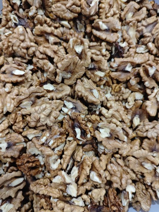 Orzechy włoskie połówki łupane