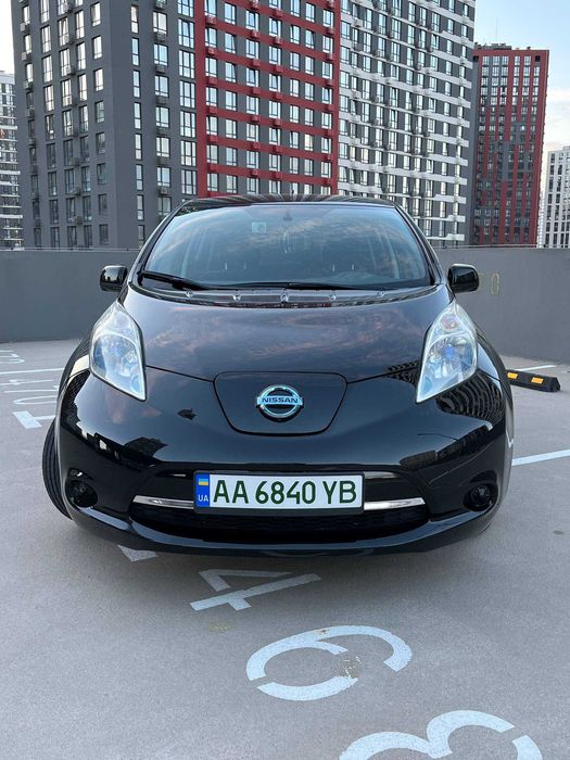 Продам Nissan Leaf 2013