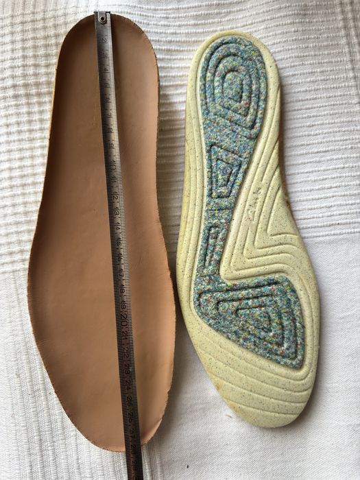 Полуботинки фірми Clarks Англія 42,5 розмір натуральна шкіра -нубук