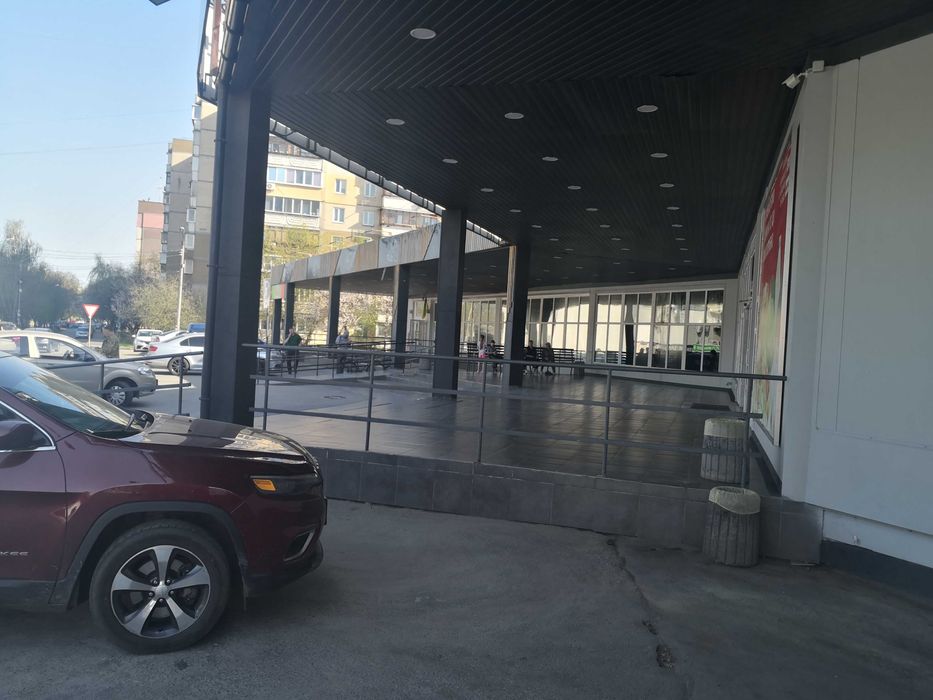 Бориспіль, Київ. Шлях, 2/14 (ЕКО-маркет), приміщення 2577 м2 (цоколь)