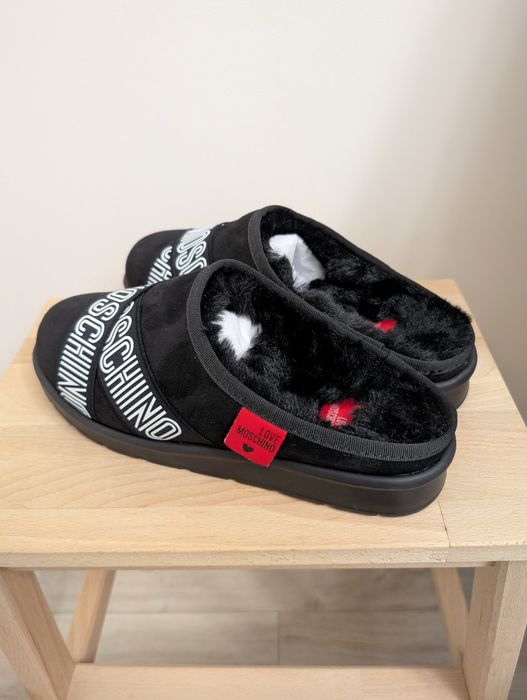 Теплі зимові капці тапки мюлі уггі тапочки Love Moschino Tasman