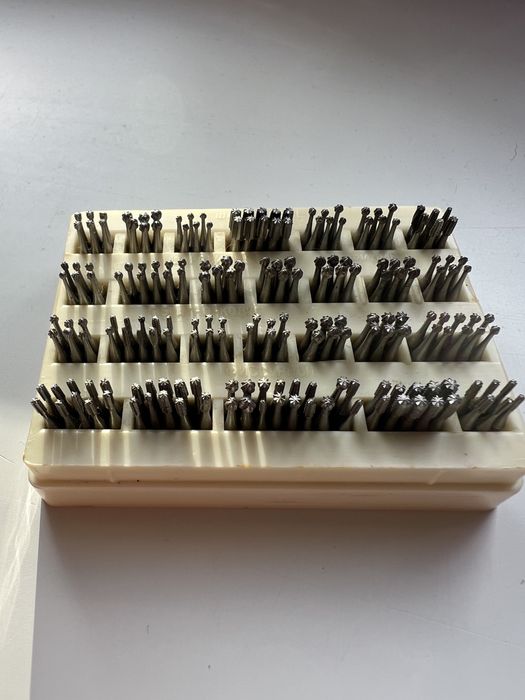 Бори  кутові  стоматологічні