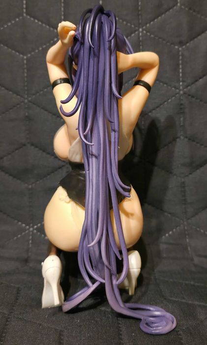 Figurka anime w skali 1/6