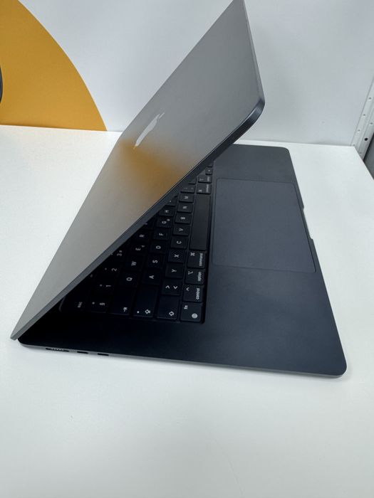 MacBook Air 15" M2 Midnight на запчастини