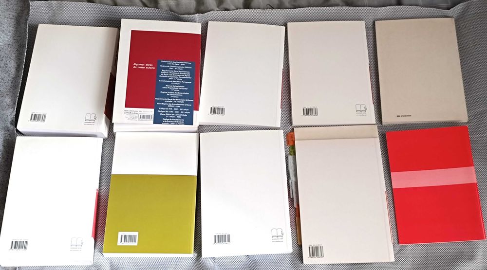 10 Livros de Direito : Códigos em excelente estado