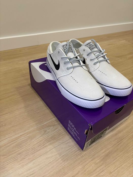 Nike stefan janoski white and black