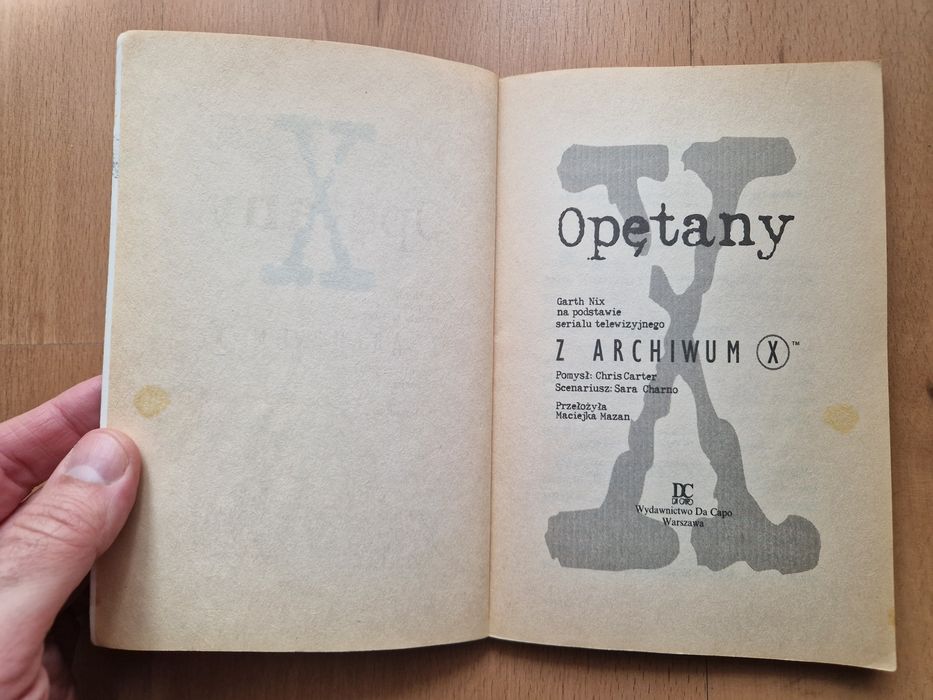 Opętany. Z archiwum X. #1 - Garth Nix