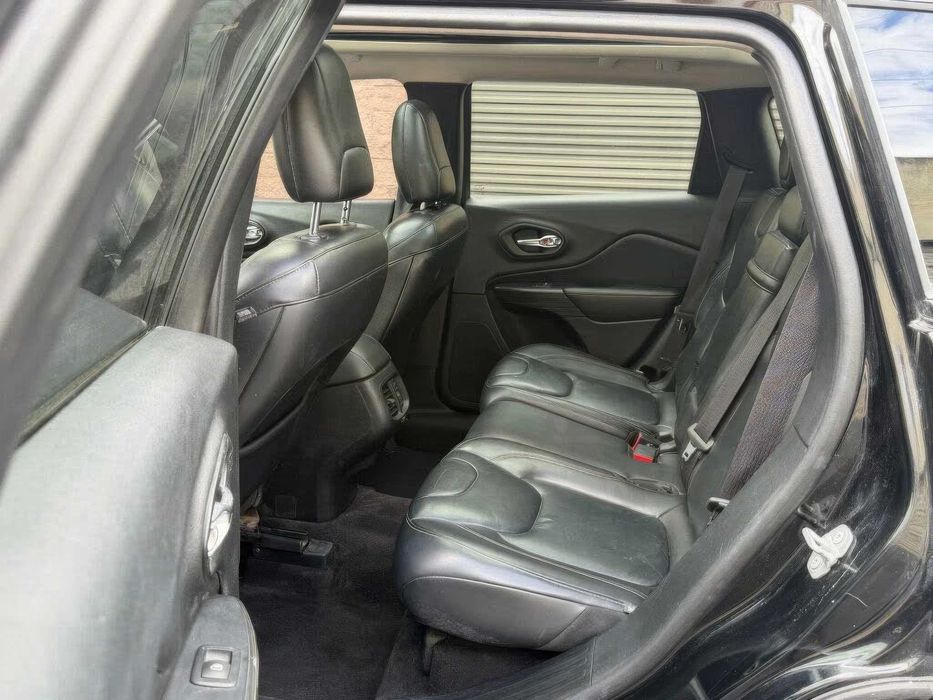 Jeep Cherokee Limited      2017