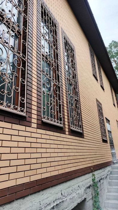 Продаж двоповерхового будинку в селі Таценкі, Обухівський район