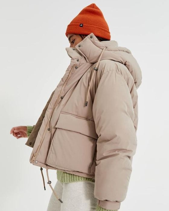 Куртка PULL&BEAR з капюшоном.