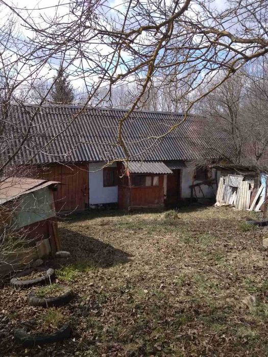 Продаж будинку з ВЕЛИКОЮ ділянкою за доступною ціною