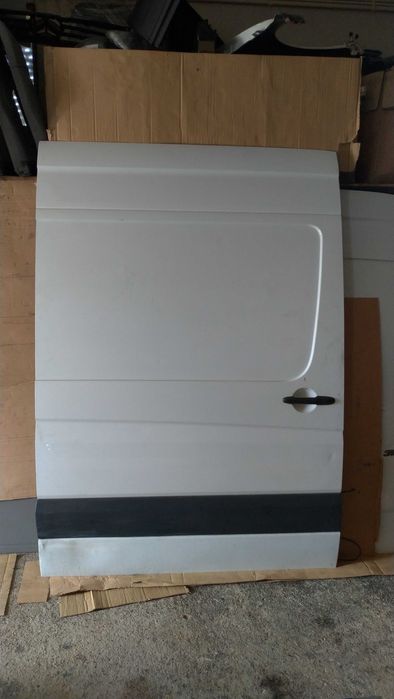 Porta lateral Drt. Mercedes Sprinter W906 Mod. 2006/2018.