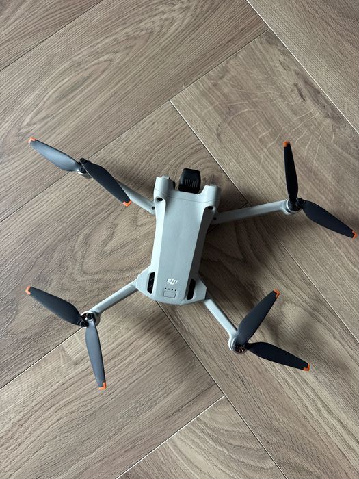 DJI Mini 3 Pro \+ DJI RC \+ bateria \+ etui – komplet