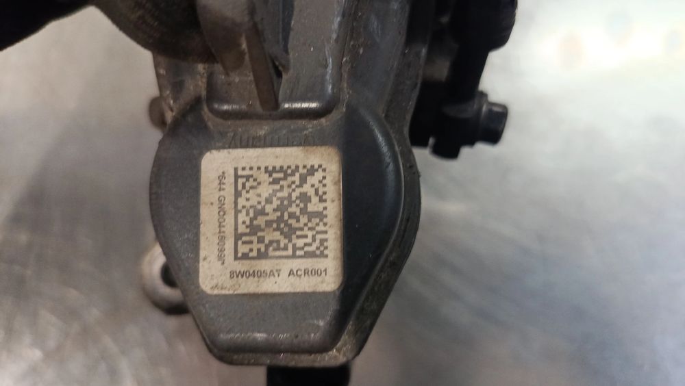 Pinça travão / maxila de travão trás esquerda AUDI A4 (8W2, 8WC, B9)