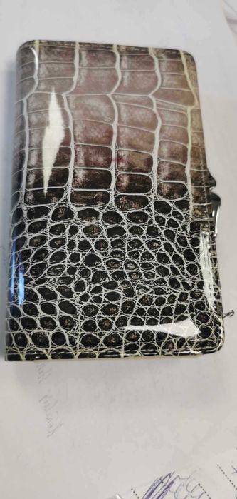 Portfel Damski Krótki Wielokomorowy damski z imitacji skóry krokodyla