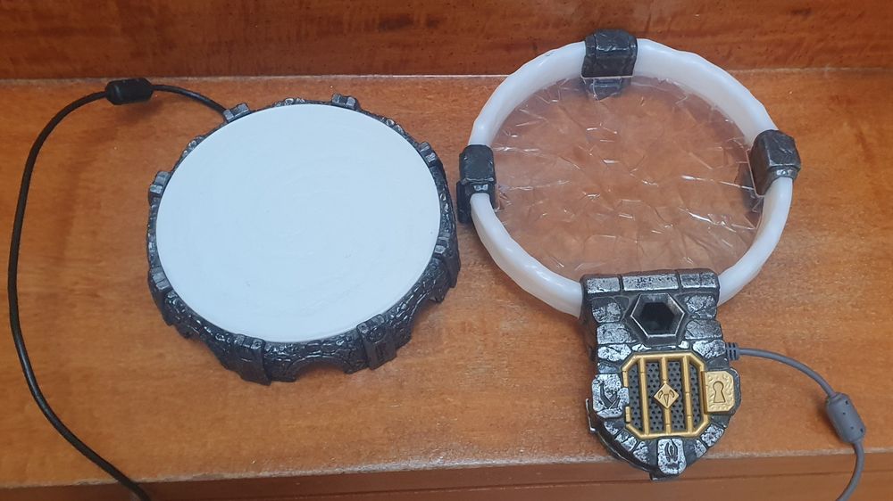 76 Skylanders + Crystals + Portals + Games64409384599169123