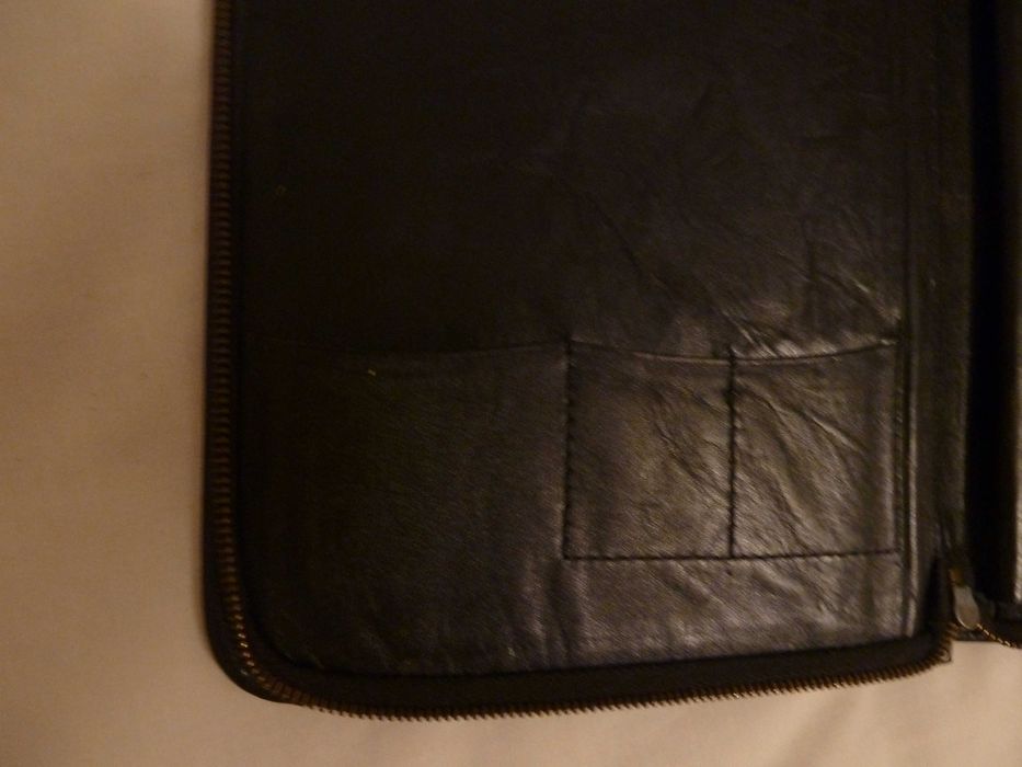 mała skórzana aktówka i skórzana torebka damska vintage