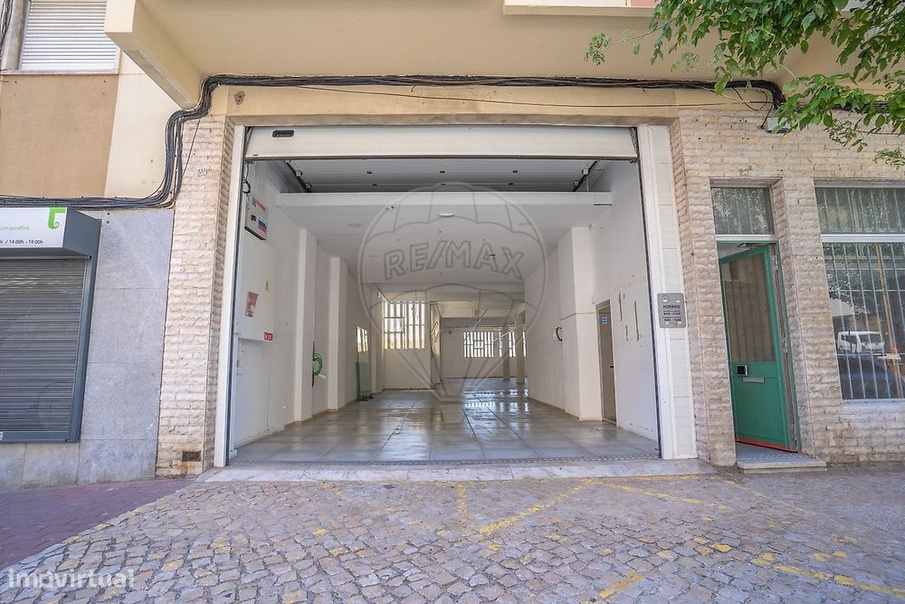 Armazém T0 para arrendamento