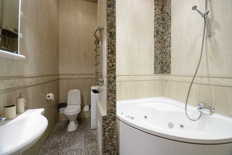 3 к з балконом,  Майдан Незалежності, центр