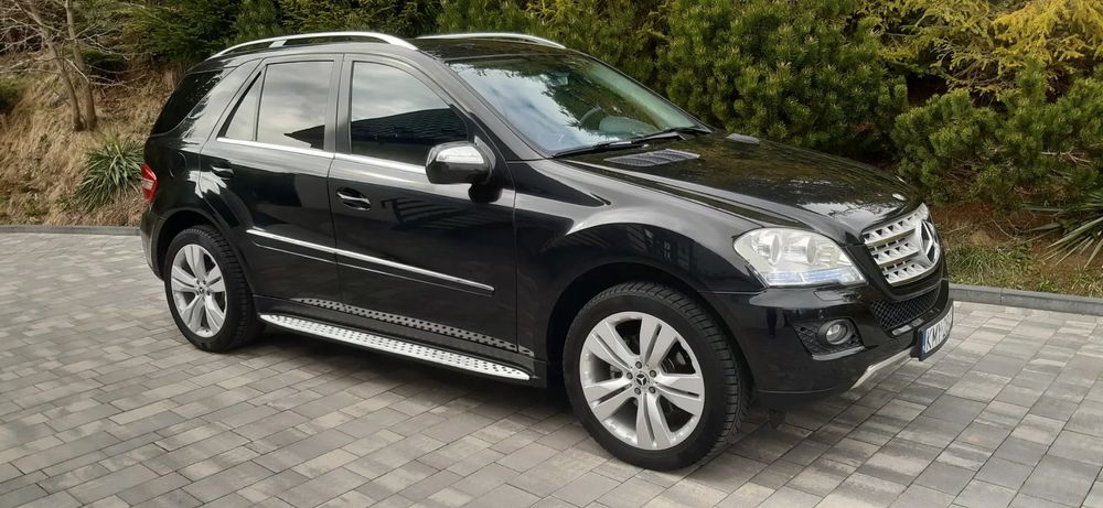 Mercedes-Benz ML Piękny Mercedes ML lift Zarejestrowany po wymianie olejów.