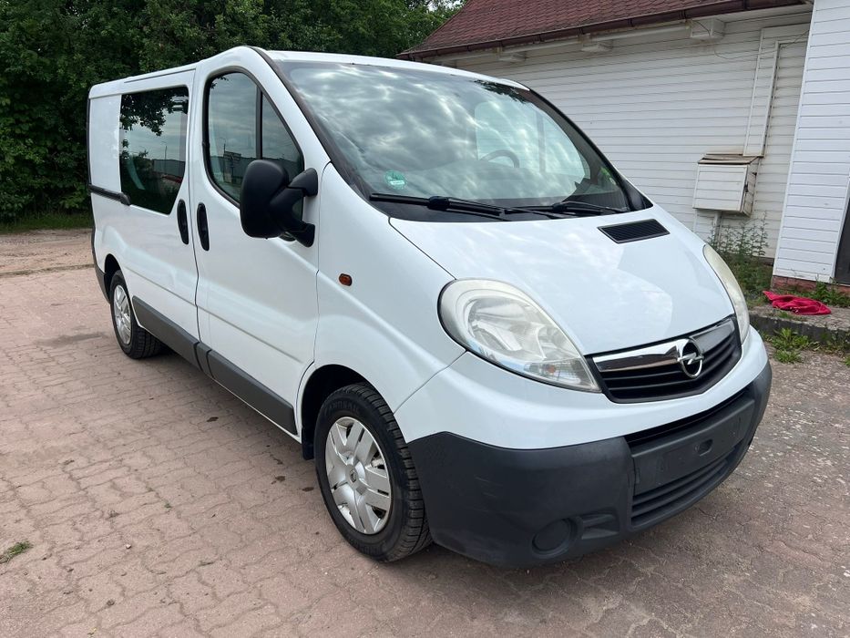 Opel Vivaro 2011