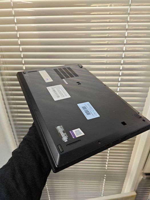 Потужний Lenovo ThinkPad X13 Gen 1 •Core i7-10710U•16GB DDR4•128GB SSD