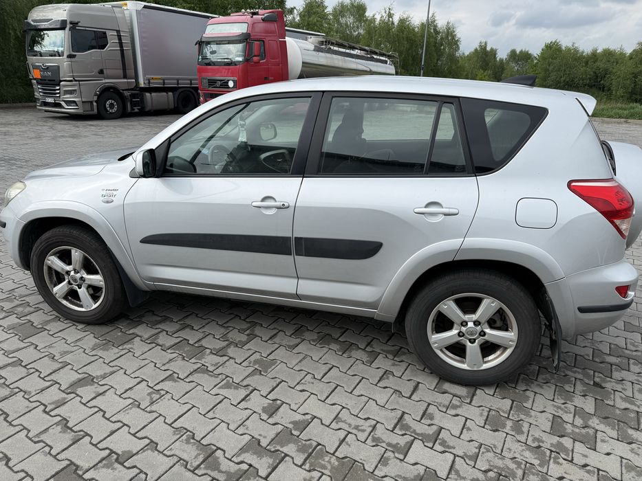 Toyota rav4 2.2 d klima  4x4