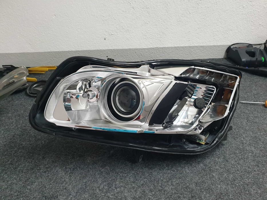 Farol Opel insignia. Reparação óptica embaciada