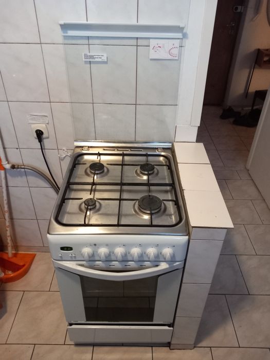 Kuchenka gazowa indesit