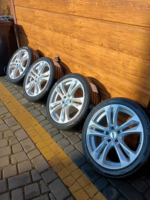Alufelgi 18 Ford Focus używane rozstaw 5 x 108 z Oponami Letnimi