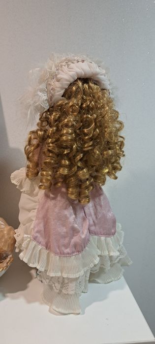 Lalka porcelanowa
