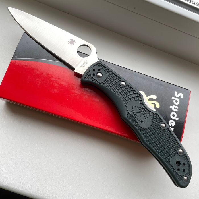 Spyderco Endura VG10 ZDP-189 20CV Aus8 V-Toku M4 Endela Stretch Delica